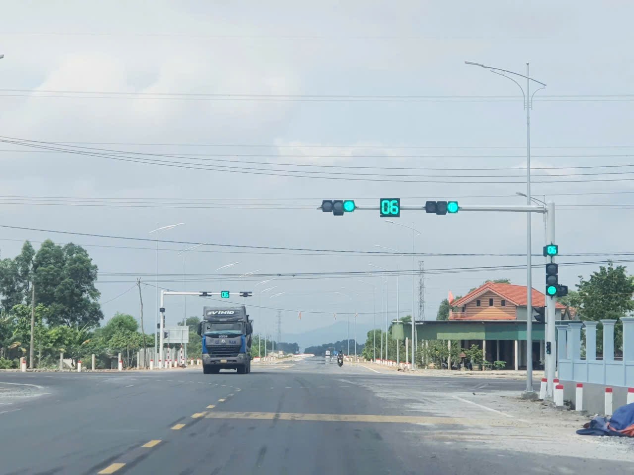 Gỡ “nút thắt” cuối cùng, dự án đường 447 tỷ phấn đấu về đích đúng hẹn- Ảnh 2.