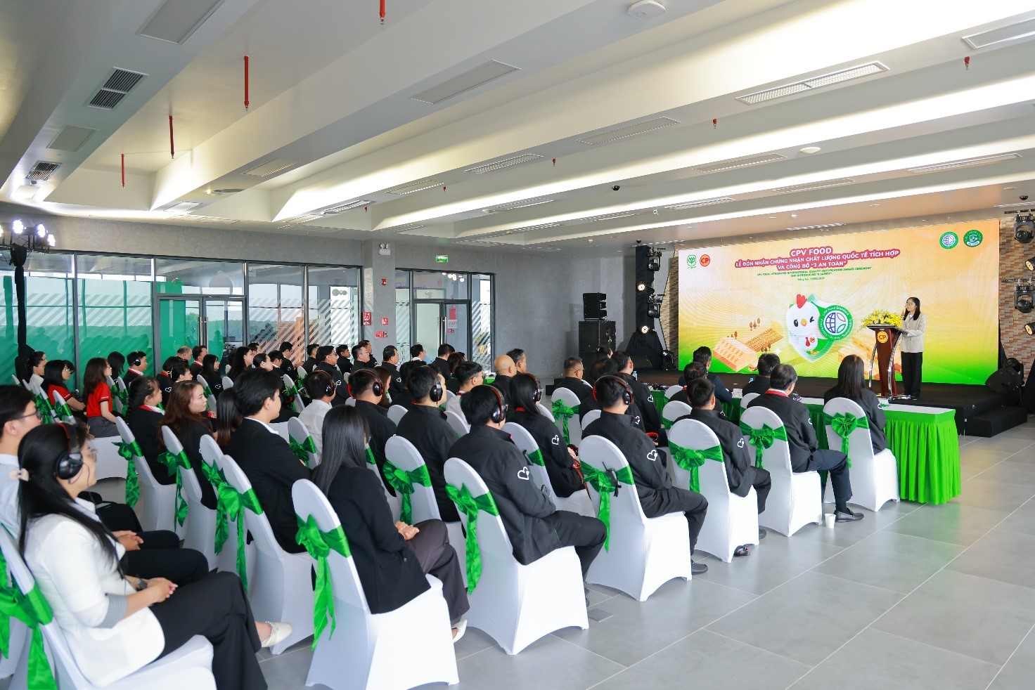CPV Food đón nhận Chứng nhận chất lượng quốc tế tích hợp và công bố chương trình “3 an toàn”  - Ảnh 1.