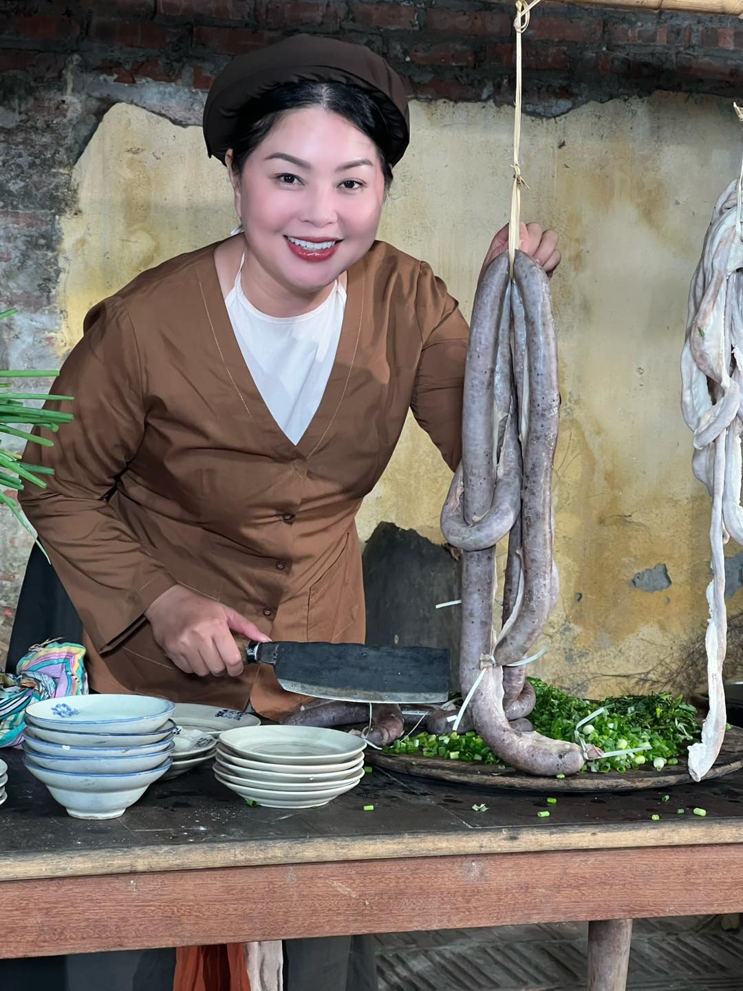 Nữ nghệ sĩ Thanh Tú: Chọn cách sống mạnh mẽ hơn sau biến cố sức khỏe và hôn nhân - Ảnh 1.