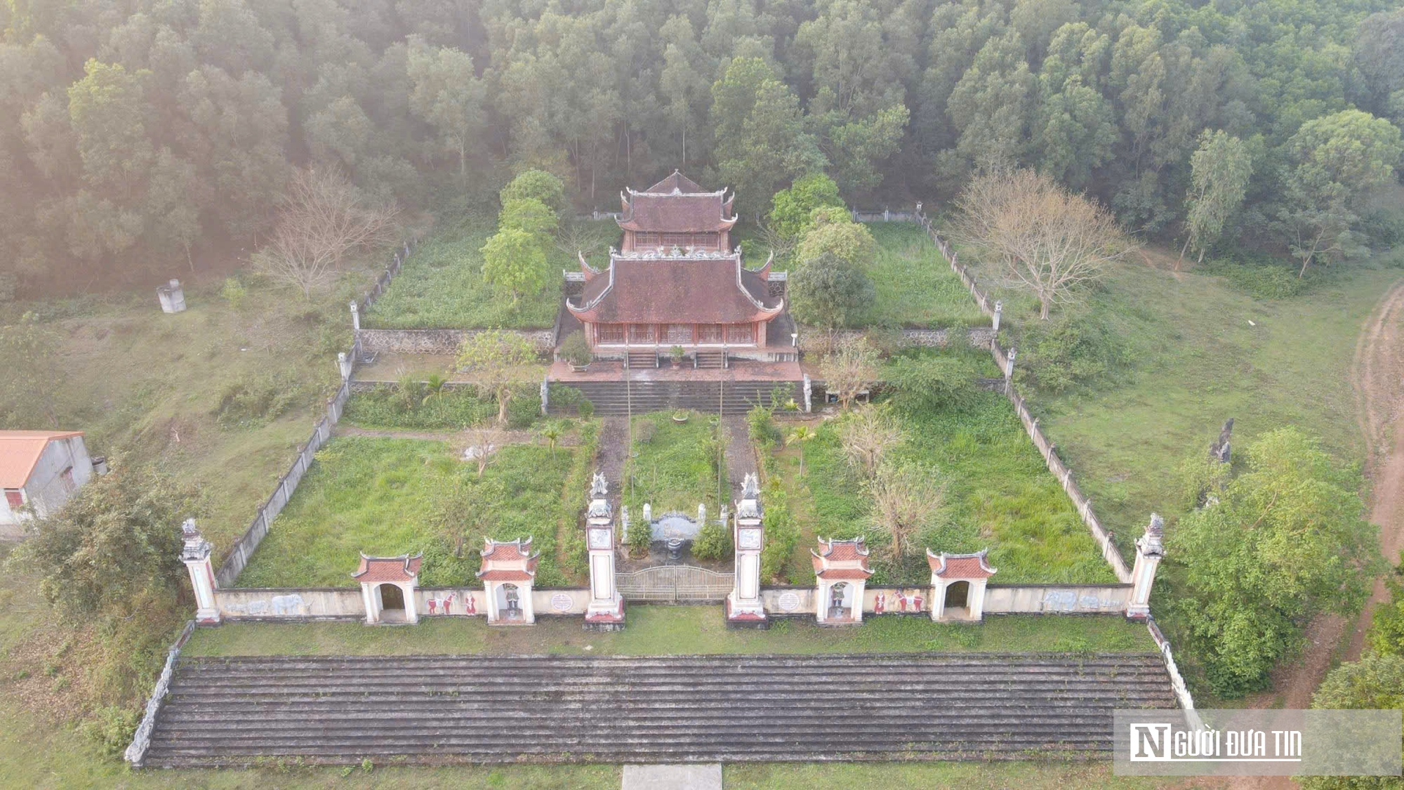 Ngắm th&agrave;nh h&agrave;o cổ bằng đ&aacute; tồn tại h&agrave;ng trăm năm tuổi tr&ecirc;n đỉnh n&uacute;i Lam Th&agrave;nh - Ảnh 17.