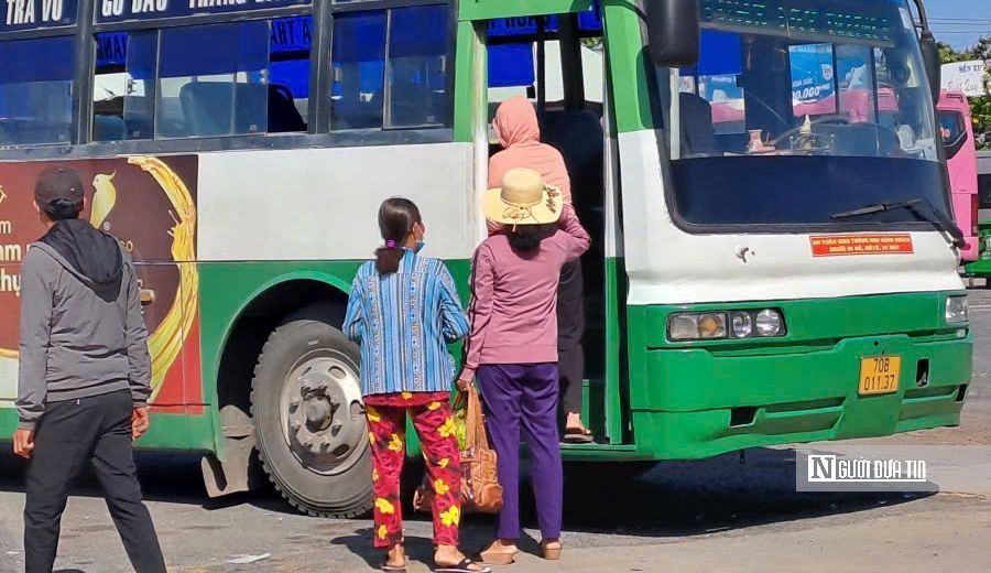 Tây Ninh: Người khuyết tật chờ gì từ những chuyến xe buýt tương lai? - Ảnh 2.