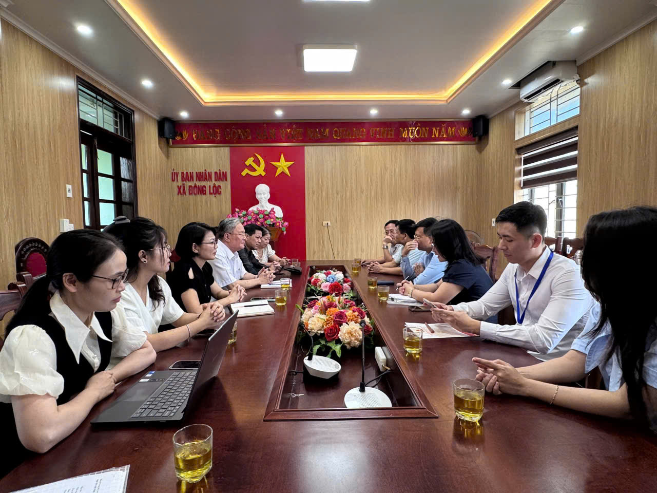 Đẩy mạnh giao lưu, học hỏi kinh nghiệm tư vấn pháp luật phục vụ người dân- Ảnh 1.