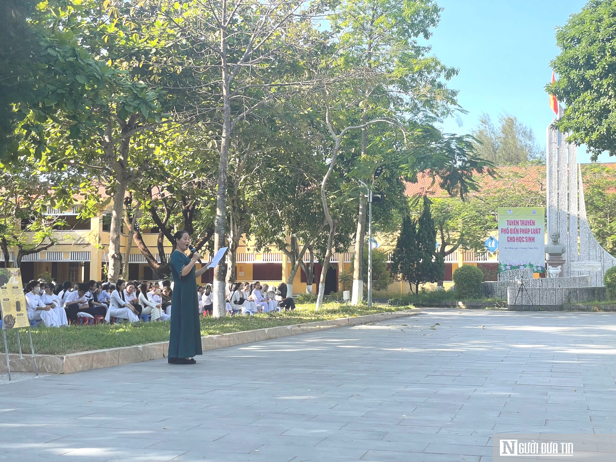 Đà Nẵng trang bị kỹ năng ứng xử học đường, dùng mạng xã hội an toàn cho học sinh- Ảnh 1. Đà Nẵng trang bị kỹ năng ứng xử học đường, dùng mạng xã hội an toàn cho học sinh- Ảnh 1.