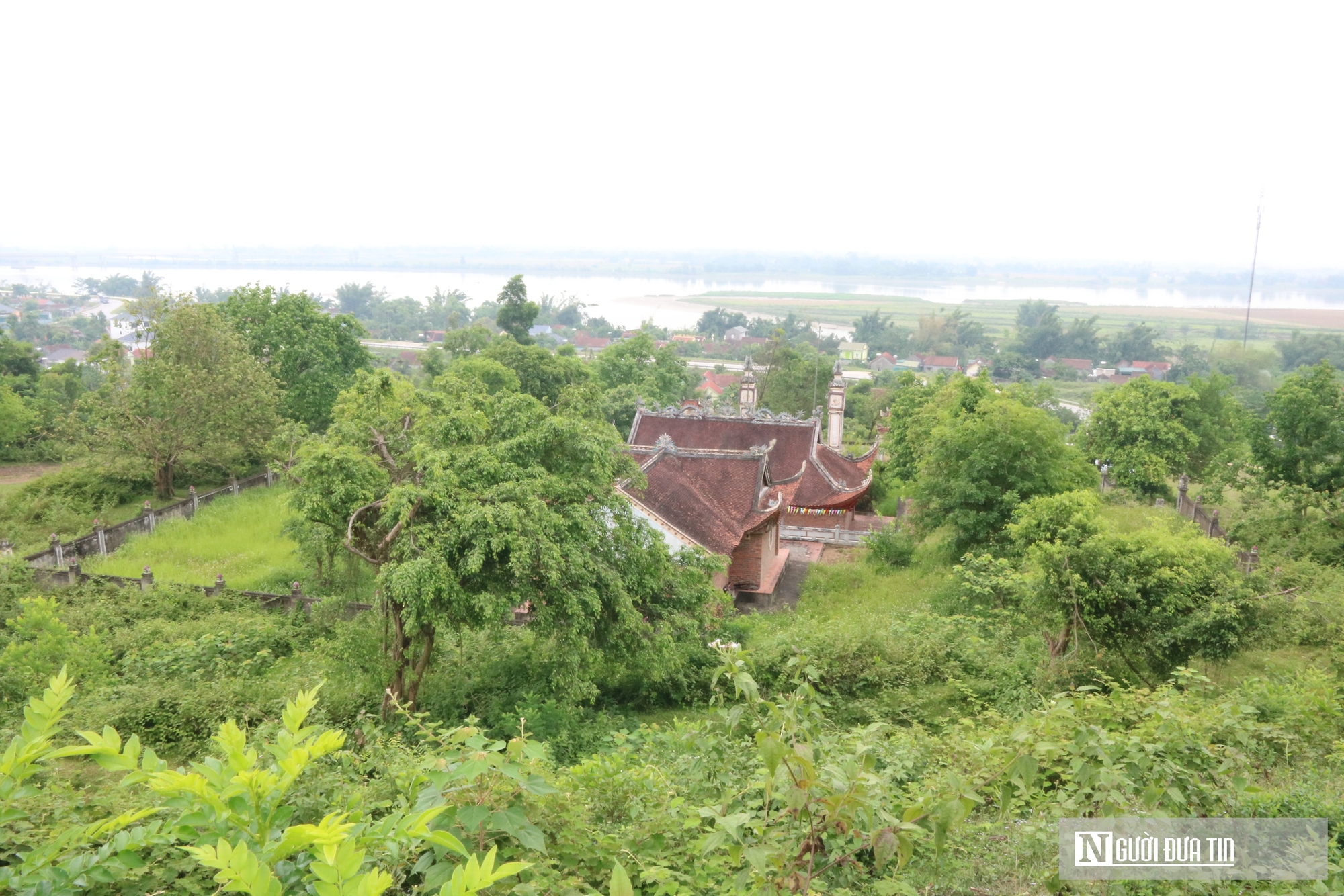 Ngắm th&agrave;nh h&agrave;o cổ bằng đ&aacute; tồn tại h&agrave;ng trăm năm tuổi tr&ecirc;n đỉnh n&uacute;i Lam Th&agrave;nh - Ảnh 12.