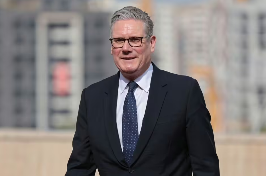 Thủ tướng Anh Keir Starmer đối mặt sức ép lớn “chưa từng có” - Ảnh 1.