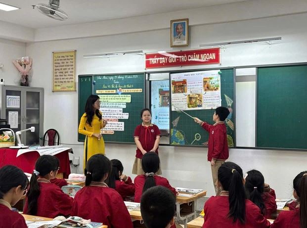 Thẩm quyền thuy&ecirc;n chuyển gi&aacute;o vi&ecirc;n theo quy định mới - Ảnh 1.