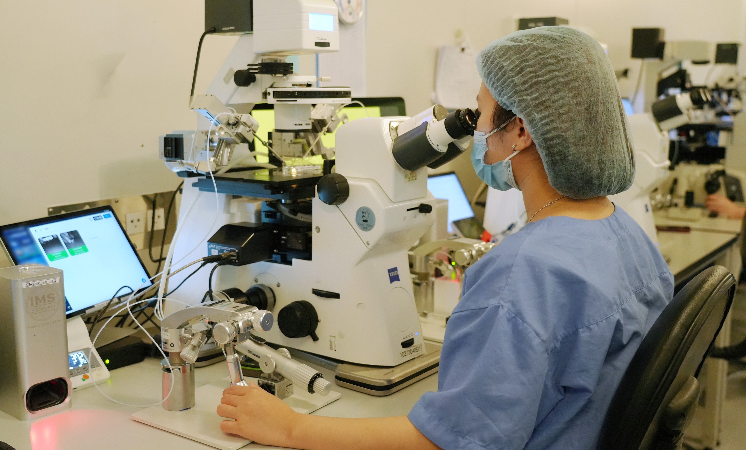 Các cặp vợ chồng hiếm muộn, khó khăn có cơ hội được làm IVF miễn phí - Ảnh 1.