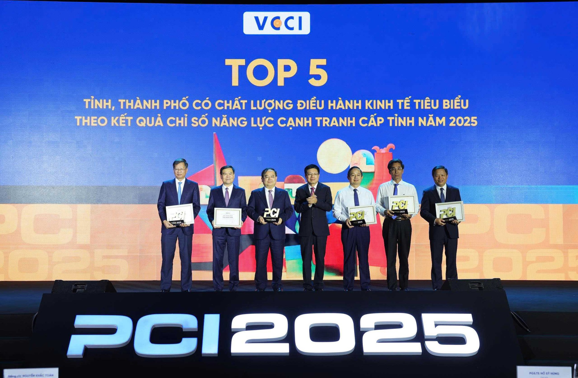 Quảng Ninh lọt