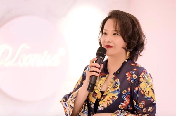 Cuộc sống giàu có và xa hoa của "yêu tinh xinh đẹp bậc nhất Tây du ký" - Ảnh 9.