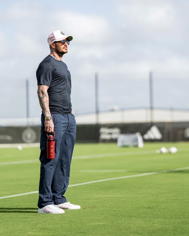 David Beckham trở thành tỷ phú bóng đá đầu tiên tại Anh - Ảnh 3.