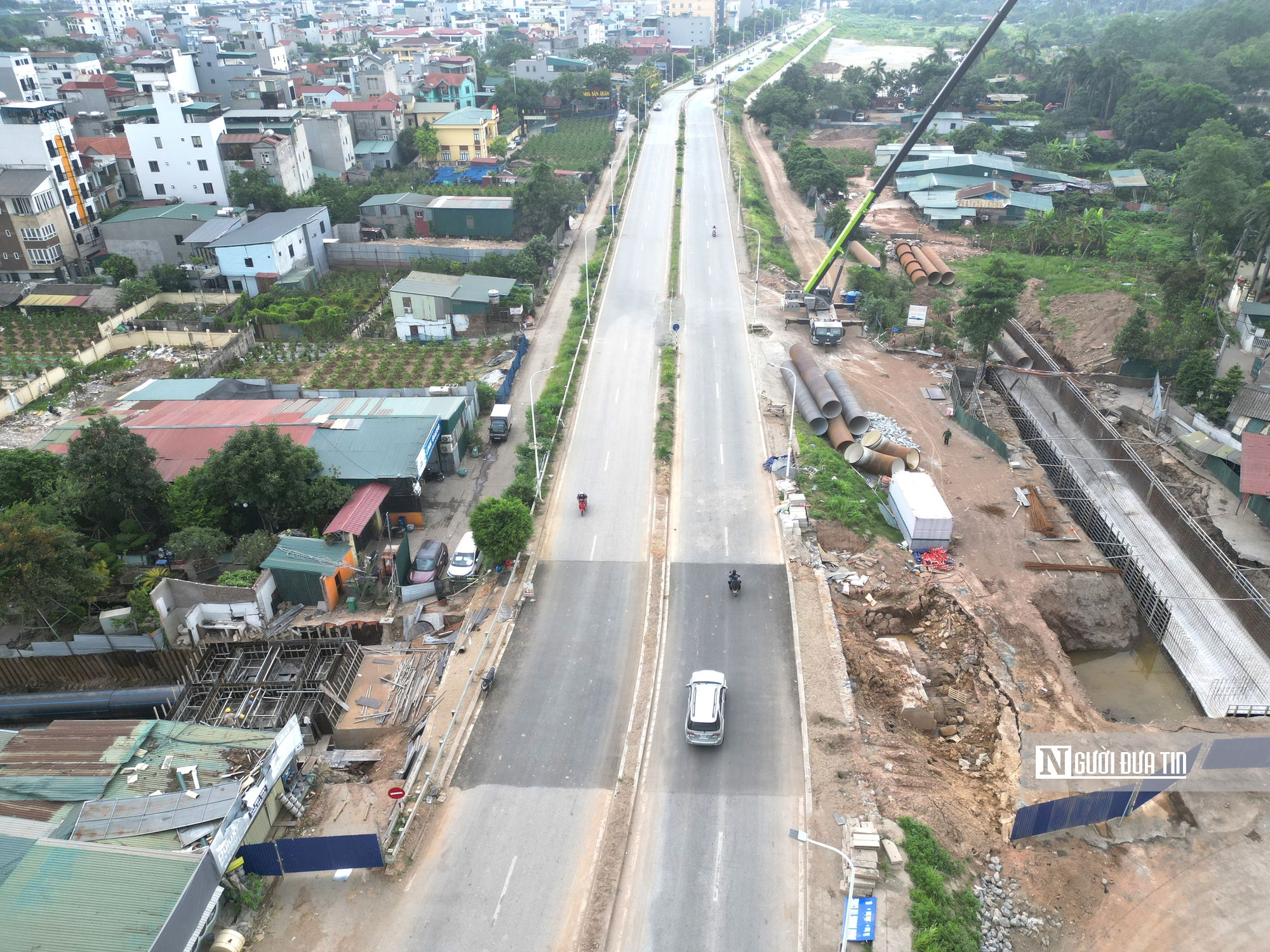 Dự án thoát nước cắt qua đê sông Hồng sắp về đích - Ảnh 1.