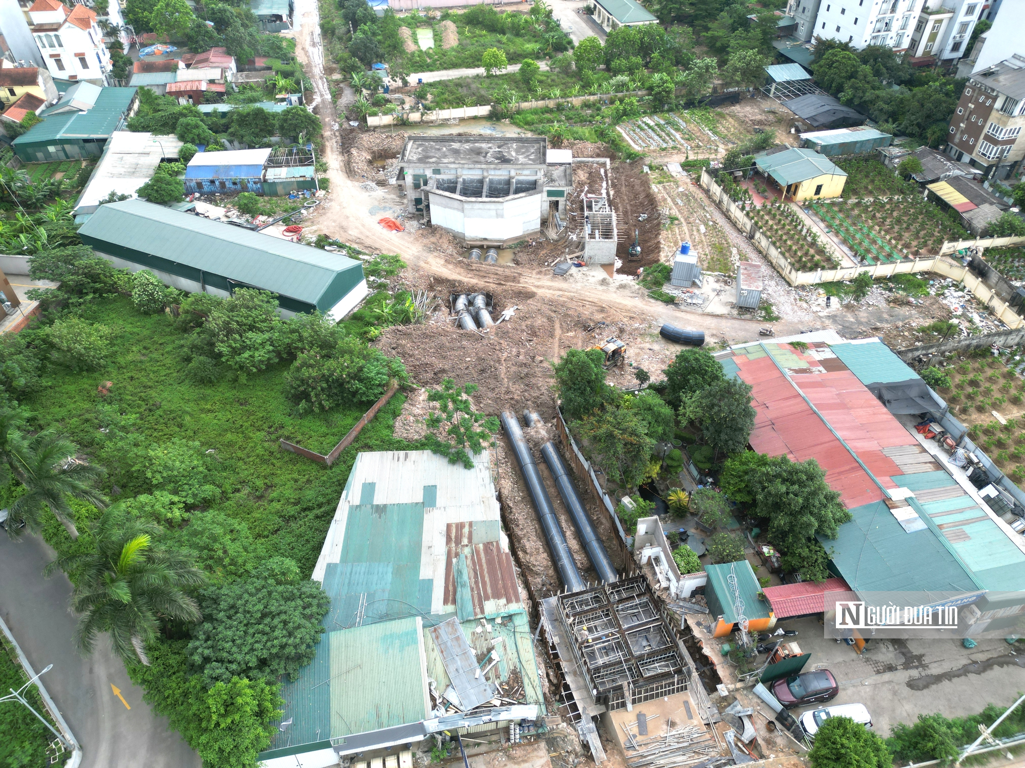 Dự án thoát nước cắt qua đê sông Hồng sắp về đích - Ảnh 2.