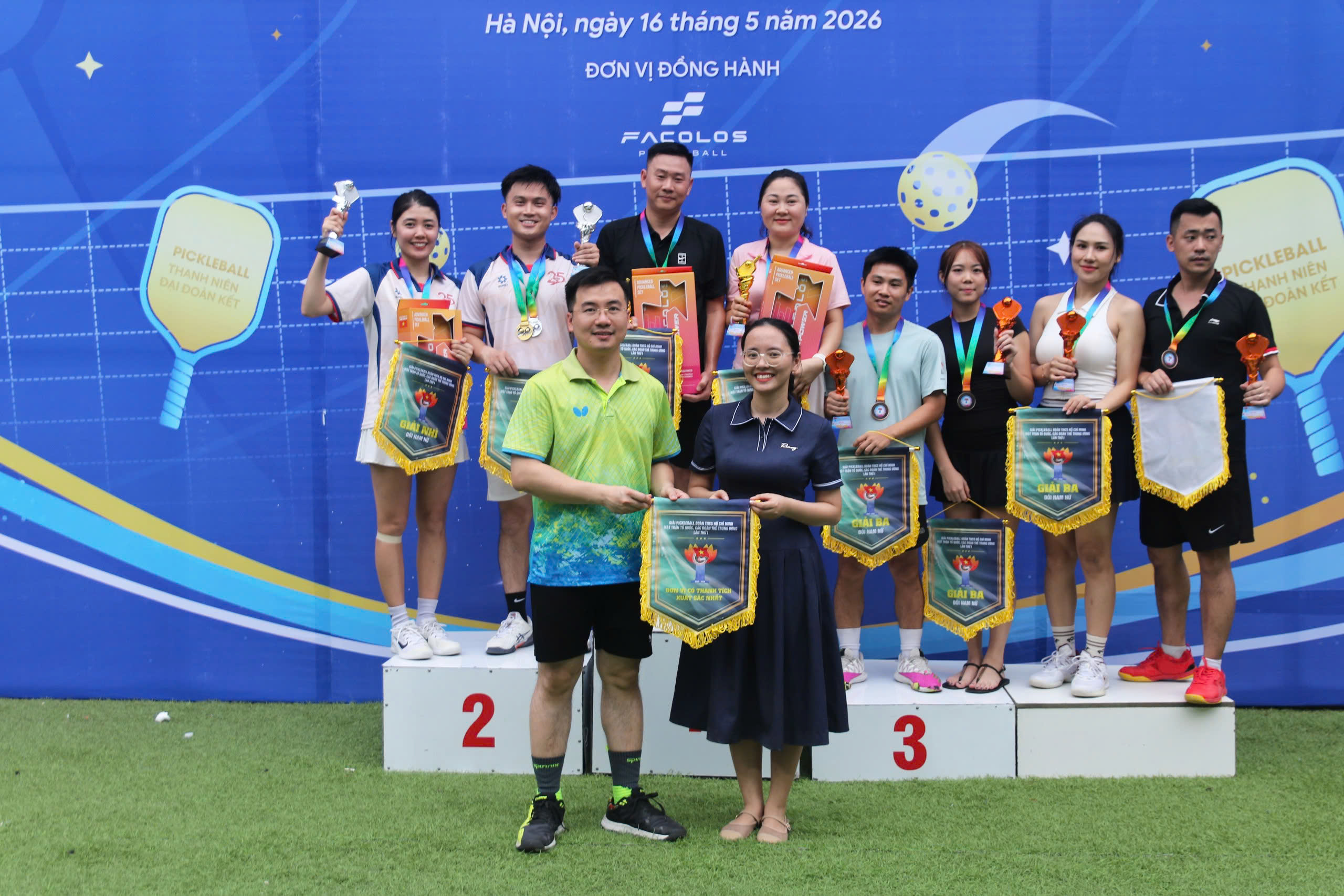 Đoàn Thanh niên Hội Luật gia Việt Nam dẫn đầu thành tích tại Giải Pickleball Thanh niên “Đại đoàn kết”- Ảnh 7. Đoàn Thanh niên Hội Luật gia Việt Nam dẫn đầu thành tích tại Giải Pickleball Thanh niên “Đại đoàn kết”- Ảnh 7.