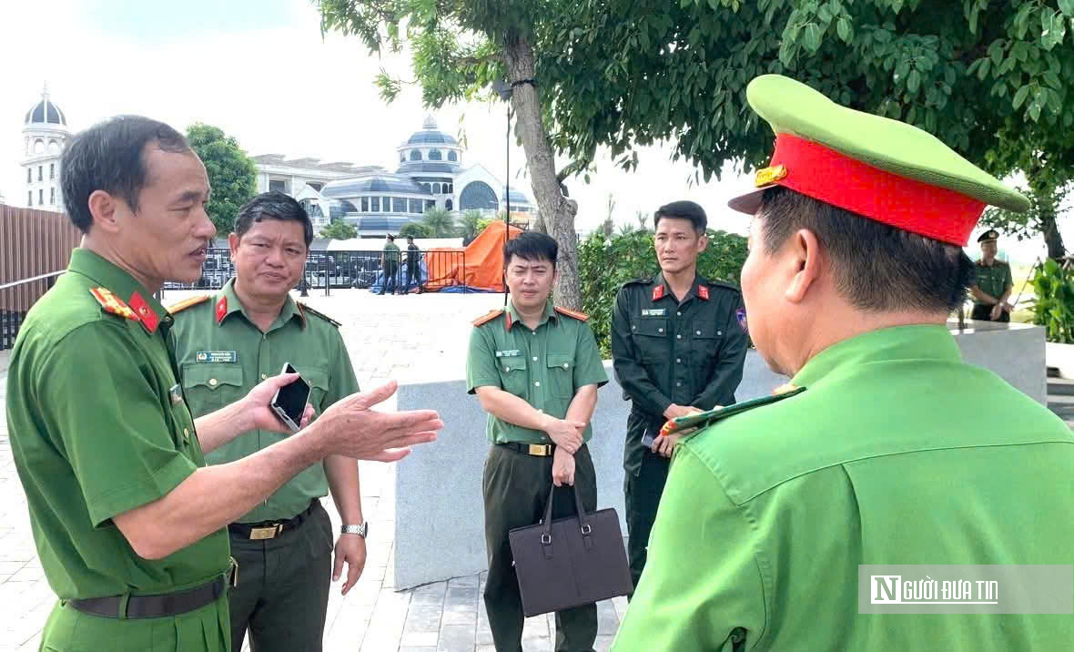Giữa nắng n&oacute;ng 40 độ C, C&ocirc;ng an Đồng Nai căng m&igrave;nh giữ b&igrave;nh y&ecirc;n ng&agrave;y c&ocirc;ng bố th&agrave;nh phố trực thuộc Trung ương - Ảnh 5.