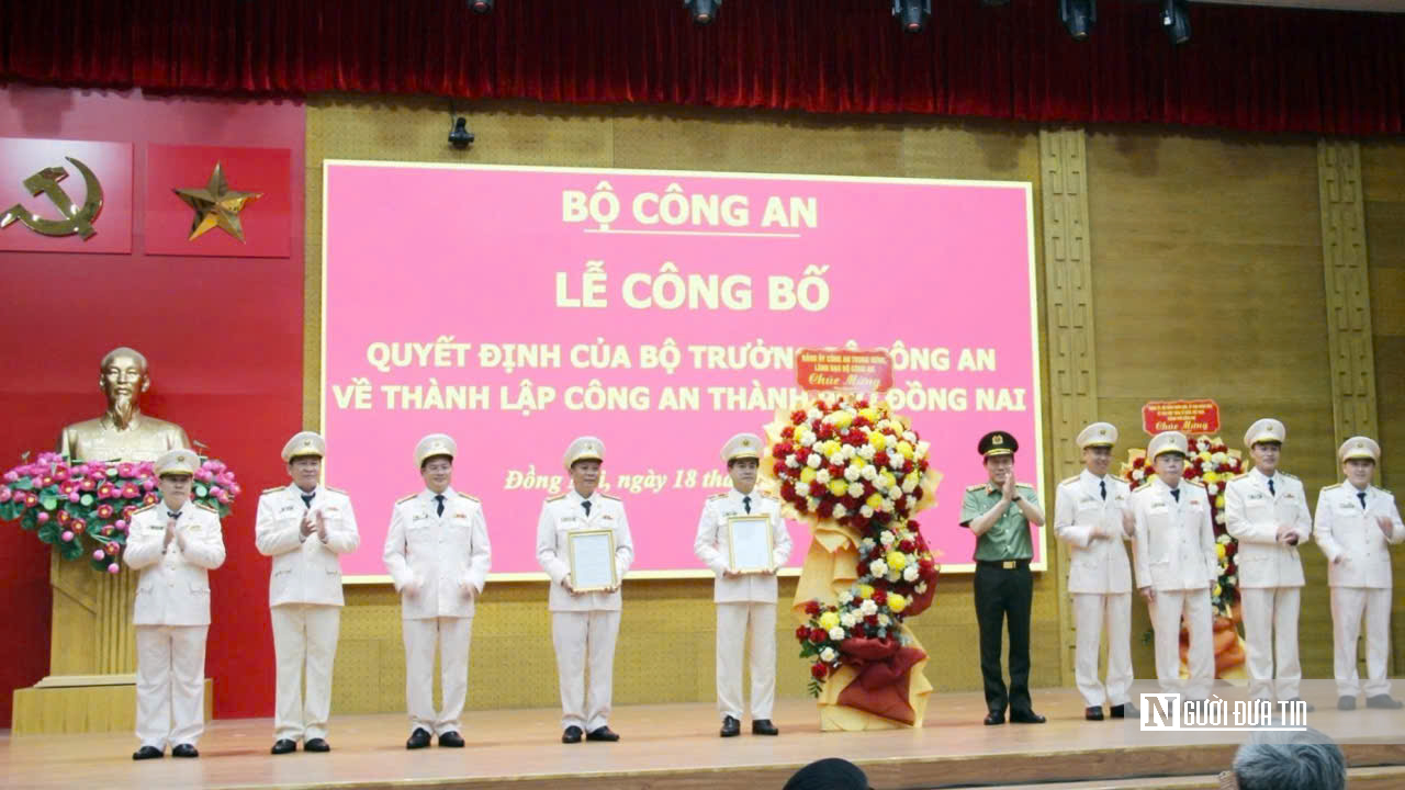 Đồng Nai bước vào dấu mốc lịch sử: Thành lập Công an thành phố và đổi tên Bộ CHQS thành phố Đồng Nai - Ảnh 2.