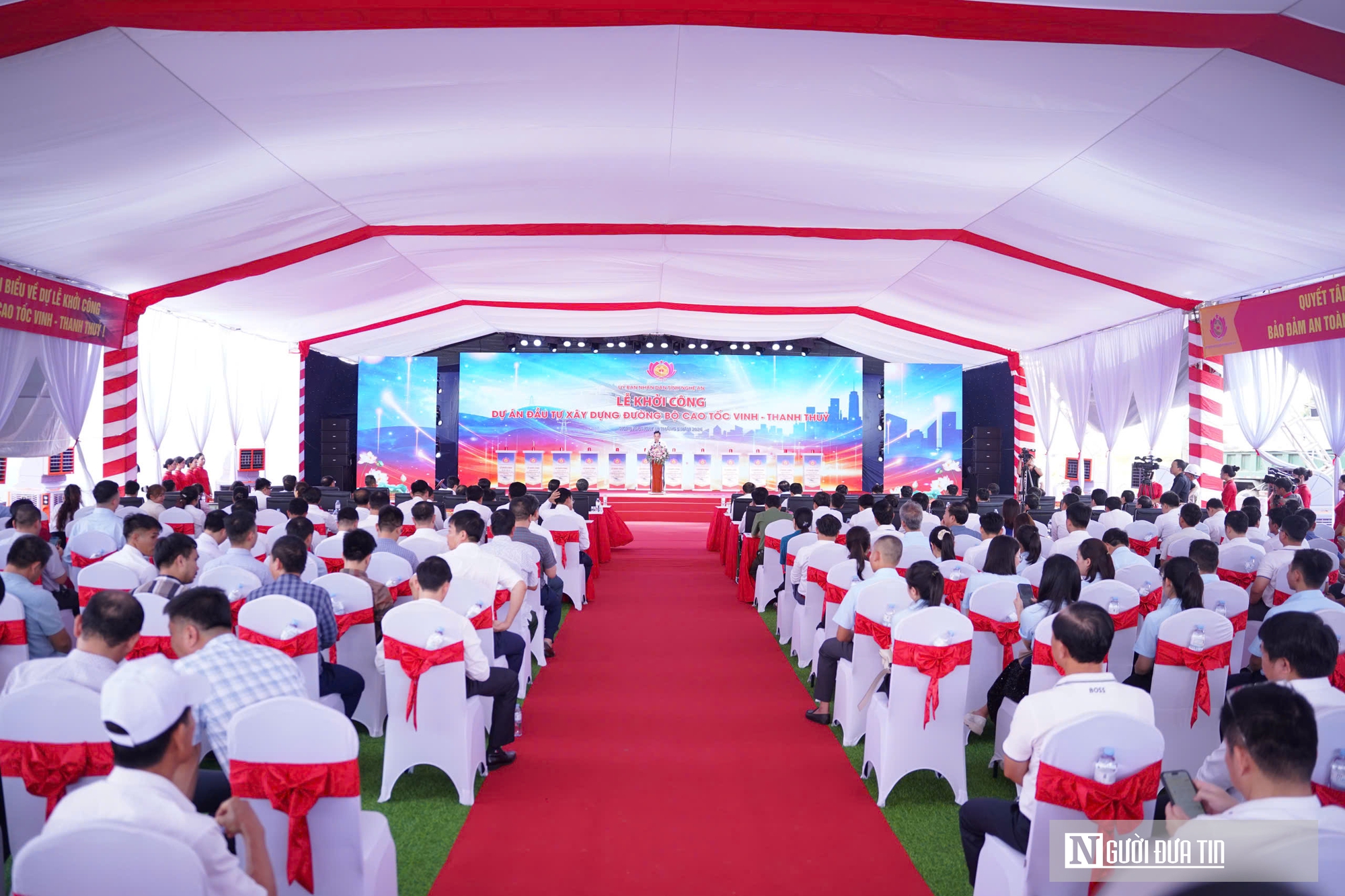 Dự án cao tốc Vinh - Thanh Thuỷ gần 24.000 tỷ đồng - cửa ngõ kết nối quốc tế- Ảnh 1.
