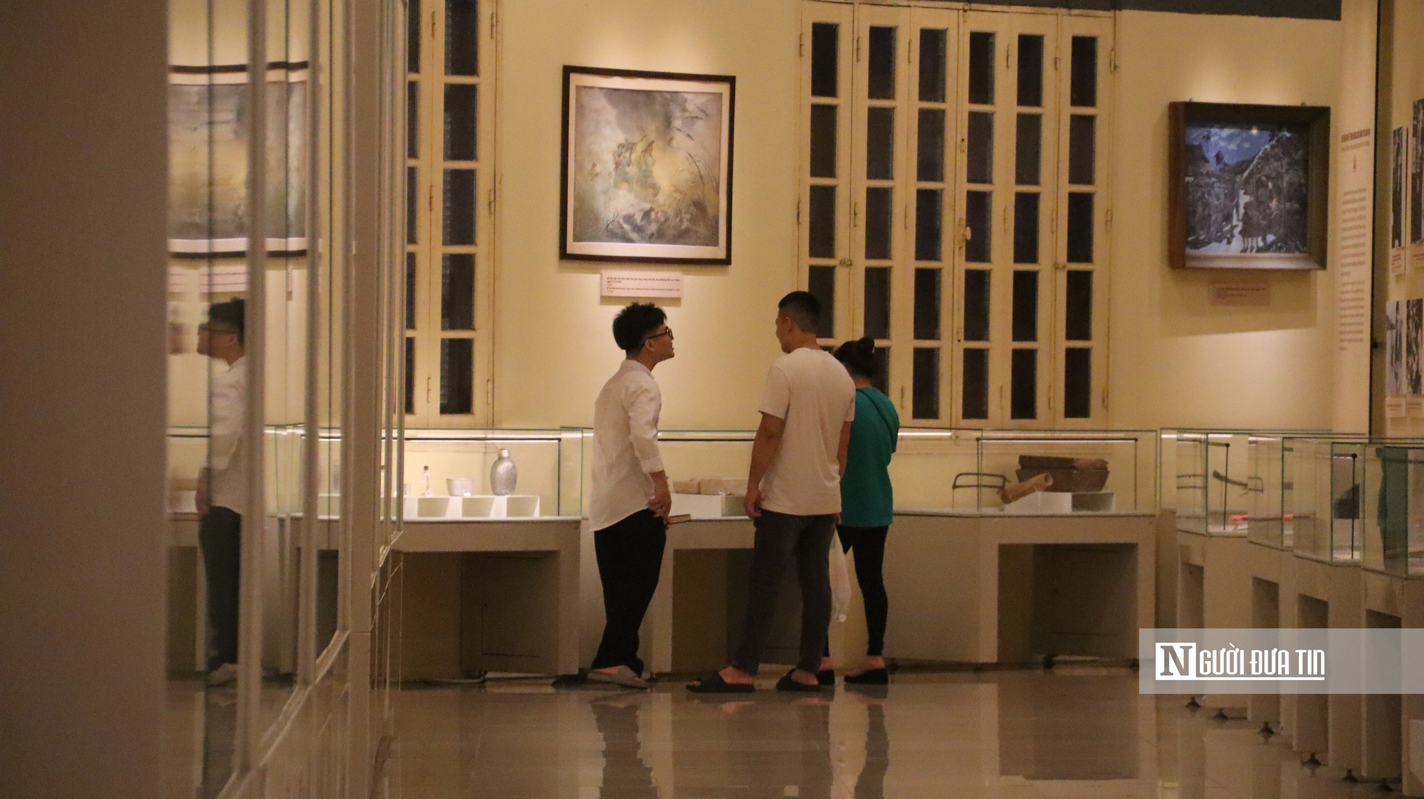 Giới trẻ Hà Nội hào hứng khám phá di sản trong Ngày Quốc tế bảo tàng- Ảnh 2.
