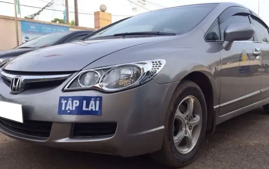 6 trường hợp bị thu hồi giấy phép xe tập lái từ 1/7/2026 - Ảnh 1.