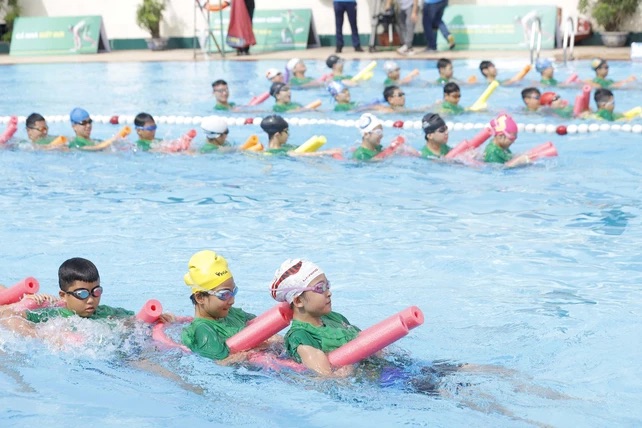 Thủ tướng ra công điện khẩn: Tăng cường phòng, chống đuối nước trẻ em - Ảnh 1.