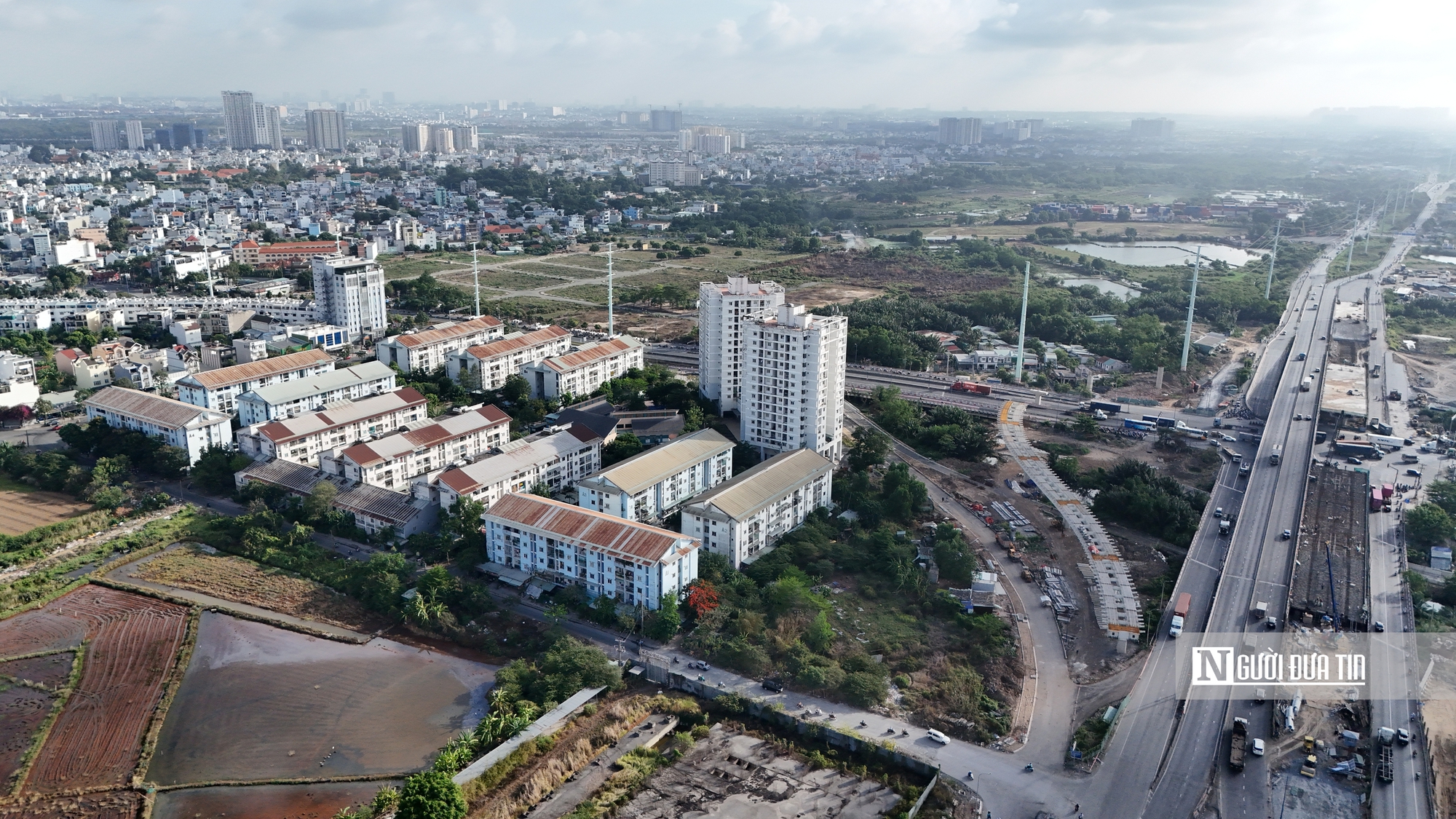 N&uacute;t giao 4 tầng lớn bậc nhất Tp.HCM vẫn dang dở v&igrave; chưa giải tỏa xong mặt bằng - Ảnh 3.