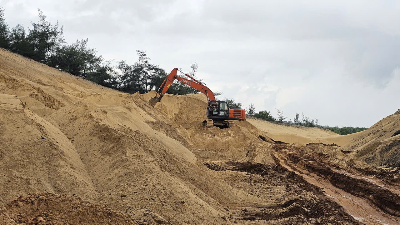 Thi công cầm chừng, nguy cơ không giải ngân hết nguồn vốn dự án 3.331 tỷ đồng- Ảnh 2.