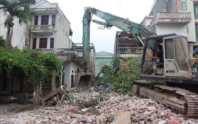 Giá vàng hôm nay (20/5): Vàng trong nước và thế giới cùng rơi thẳng đứng, sắp đến vùng chạm đáy- Ảnh 1.