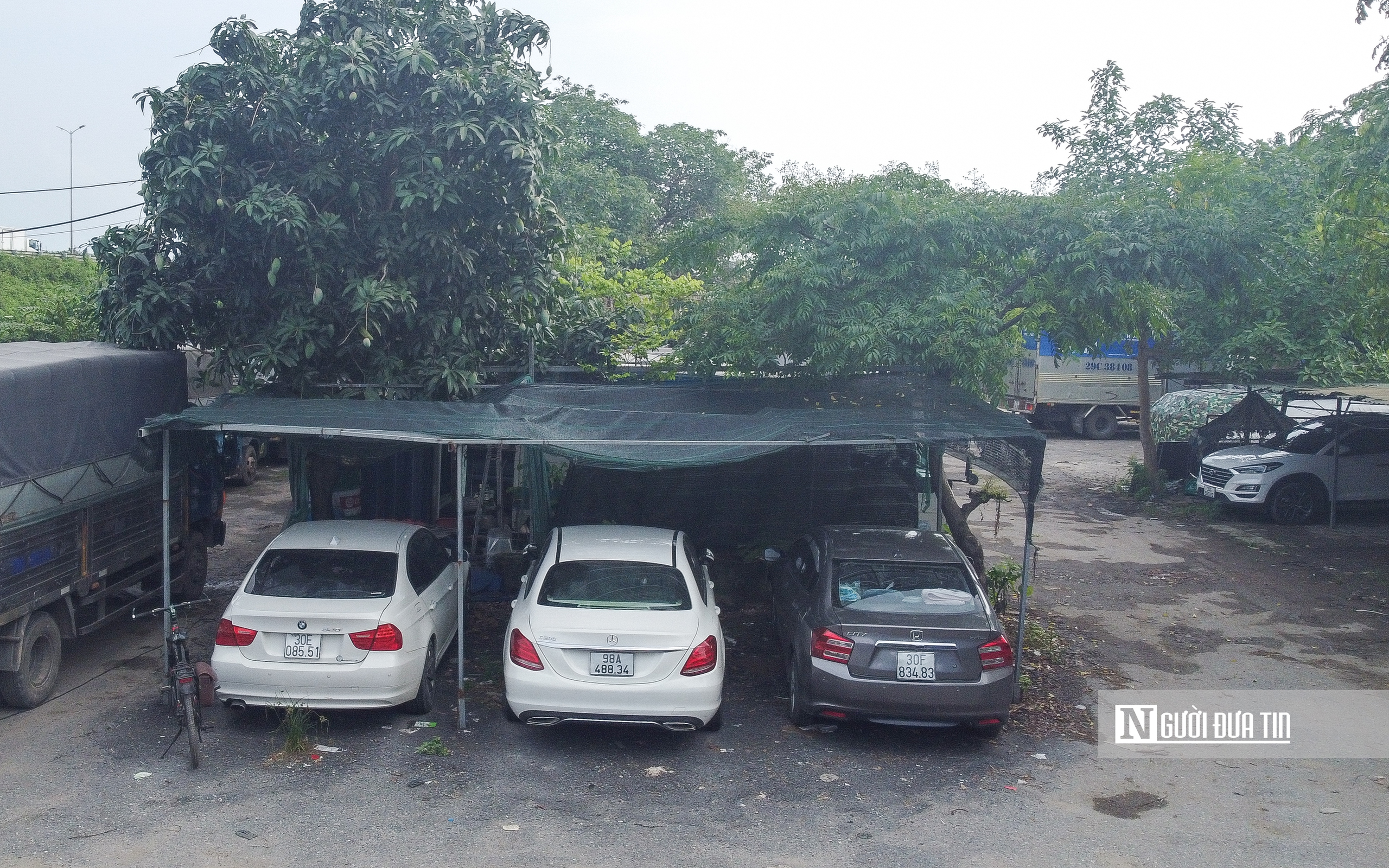 Hà Nội: Xử lý dứt điểm các bãi trông giữ phương tiện không phép- Ảnh 17. Hà Nội: Xử lý dứt điểm các bãi trông giữ phương tiện không phép- Ảnh 17.