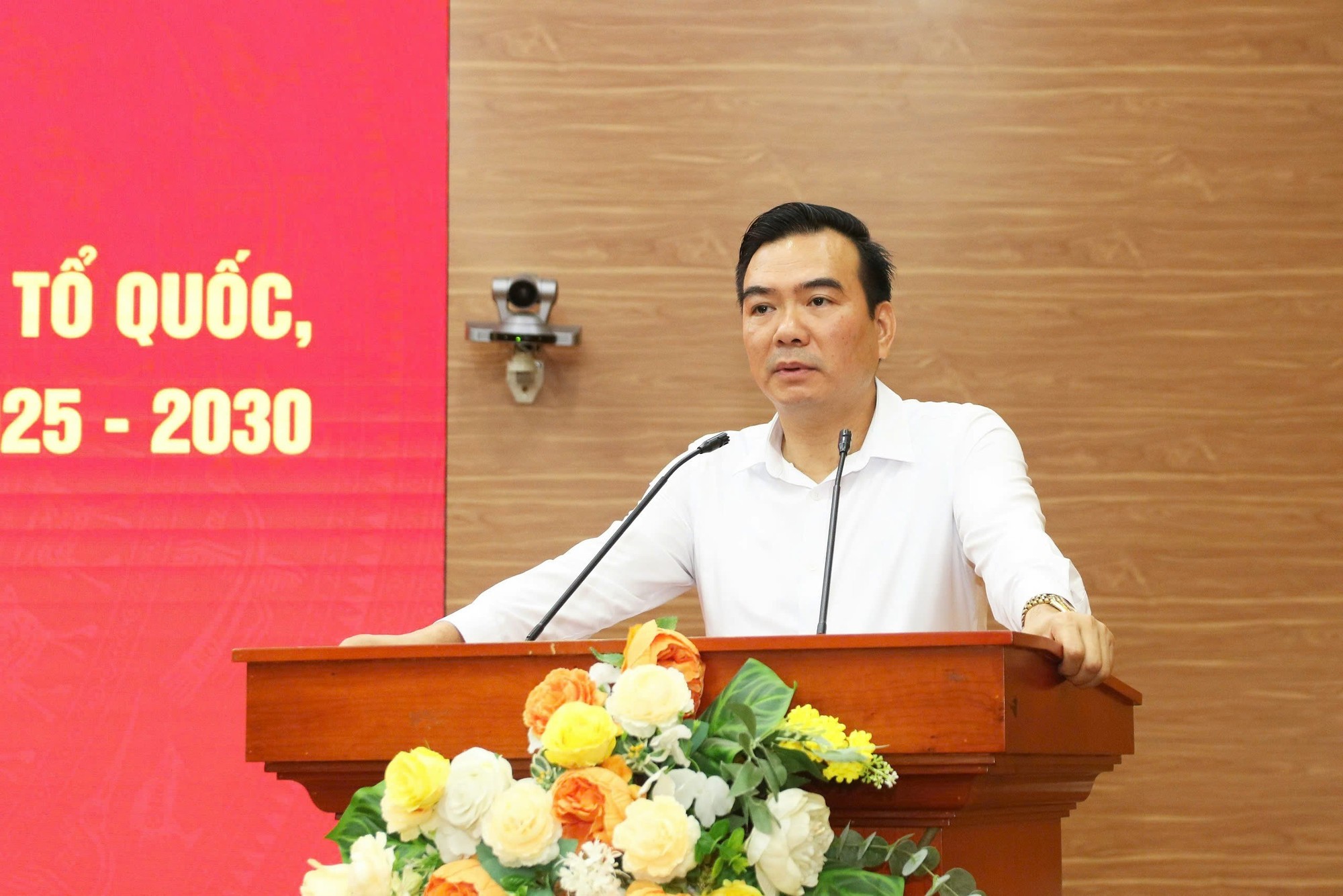 Vận dụng tư tưởng Hồ Chí Minh về 