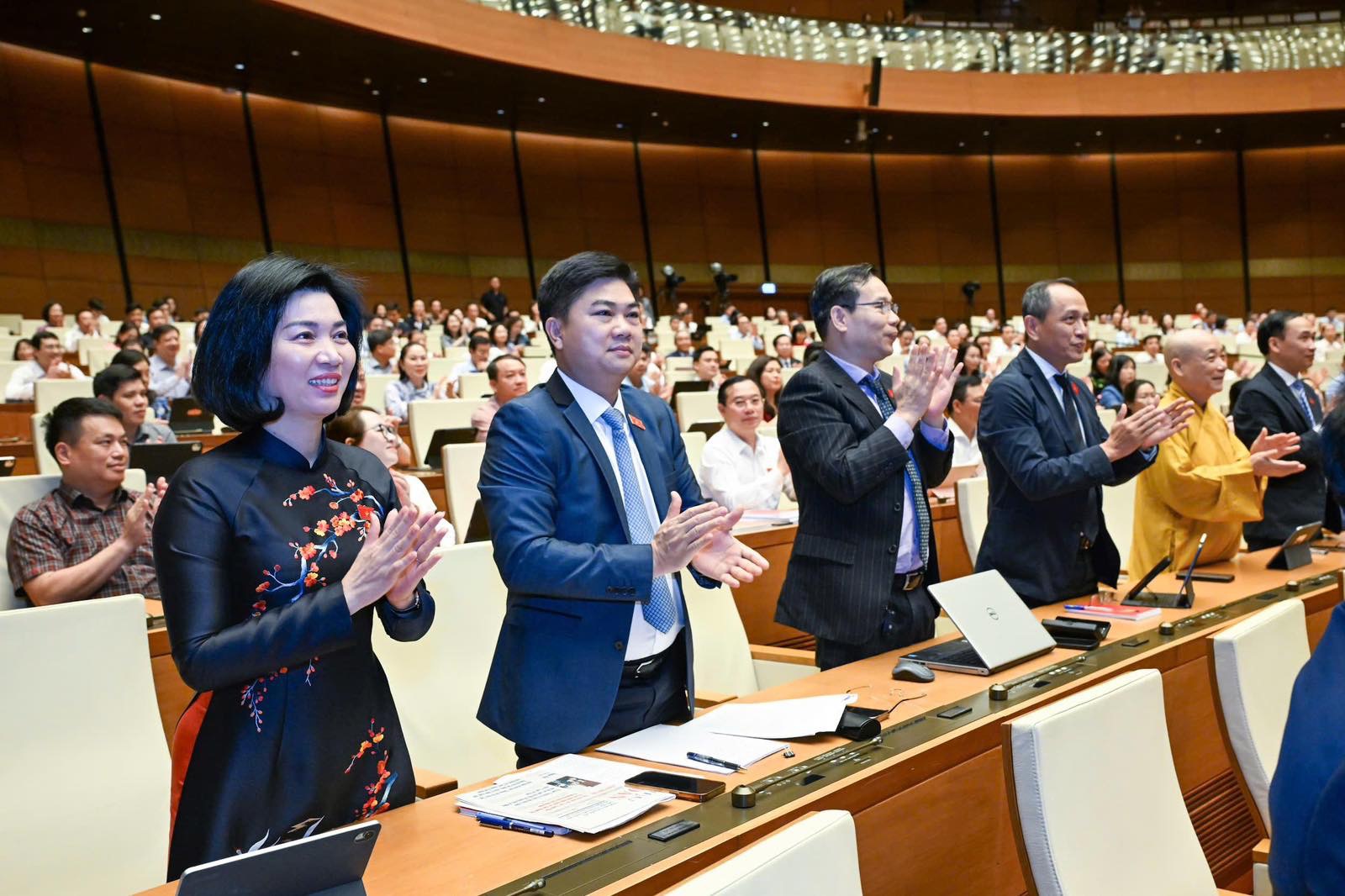 Luật Thủ đô (sửa đổi): Trao quyền mạnh mẽ, tạo hành lang pháp lý đột phá cho Hà Nội - Ảnh 1.