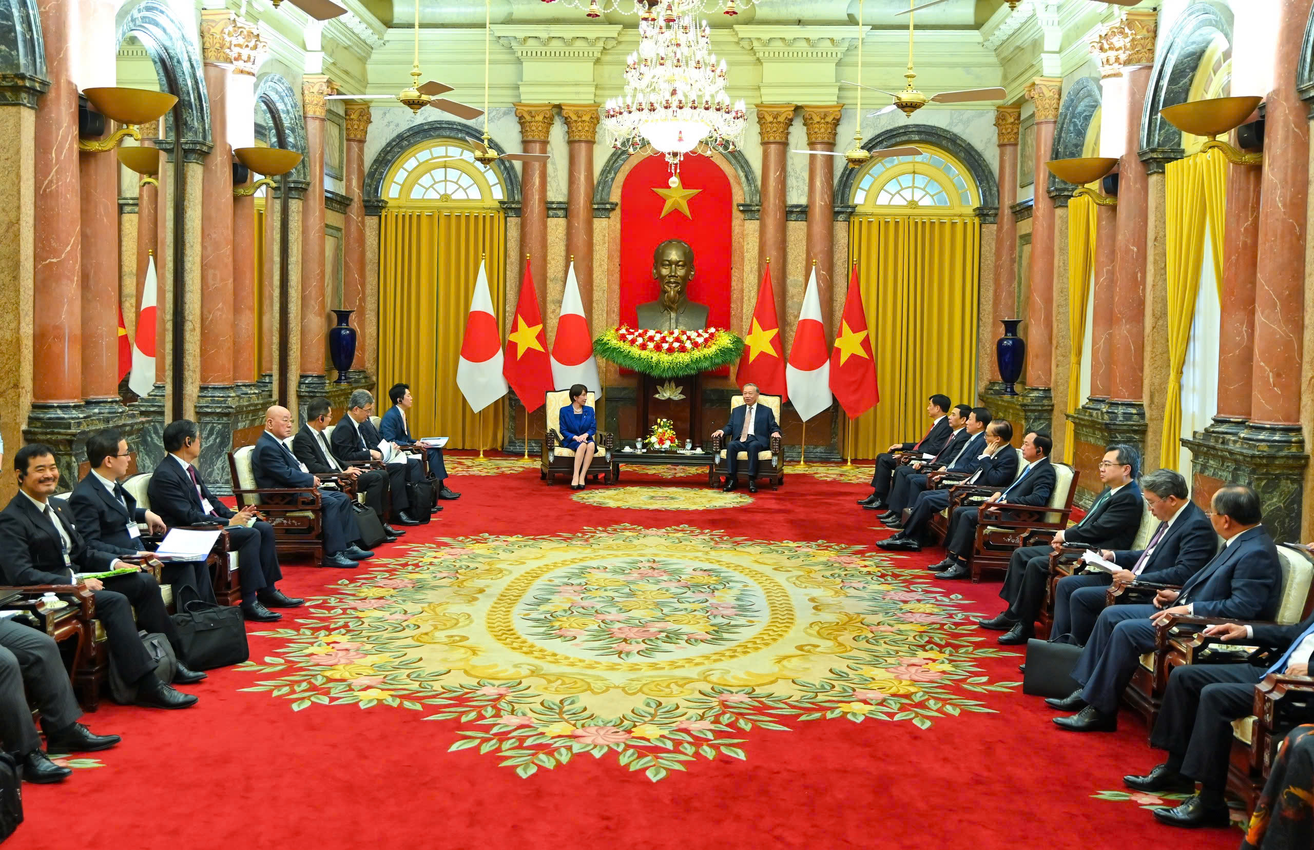 Nhật Bản muốn hợp t&aacute;c với Việt Nam triển khai Tầm nh&igrave;n Ấn Độ Dương - Th&aacute;i B&igrave;nh Dương tự do v&agrave; rộng mở- Ảnh 2.