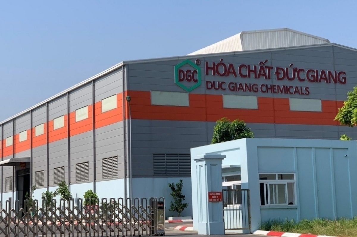 Cổ phiếu Đức Giang chuyển sang diện hạn chế giao dịch từ 26/5 - Ảnh 1.