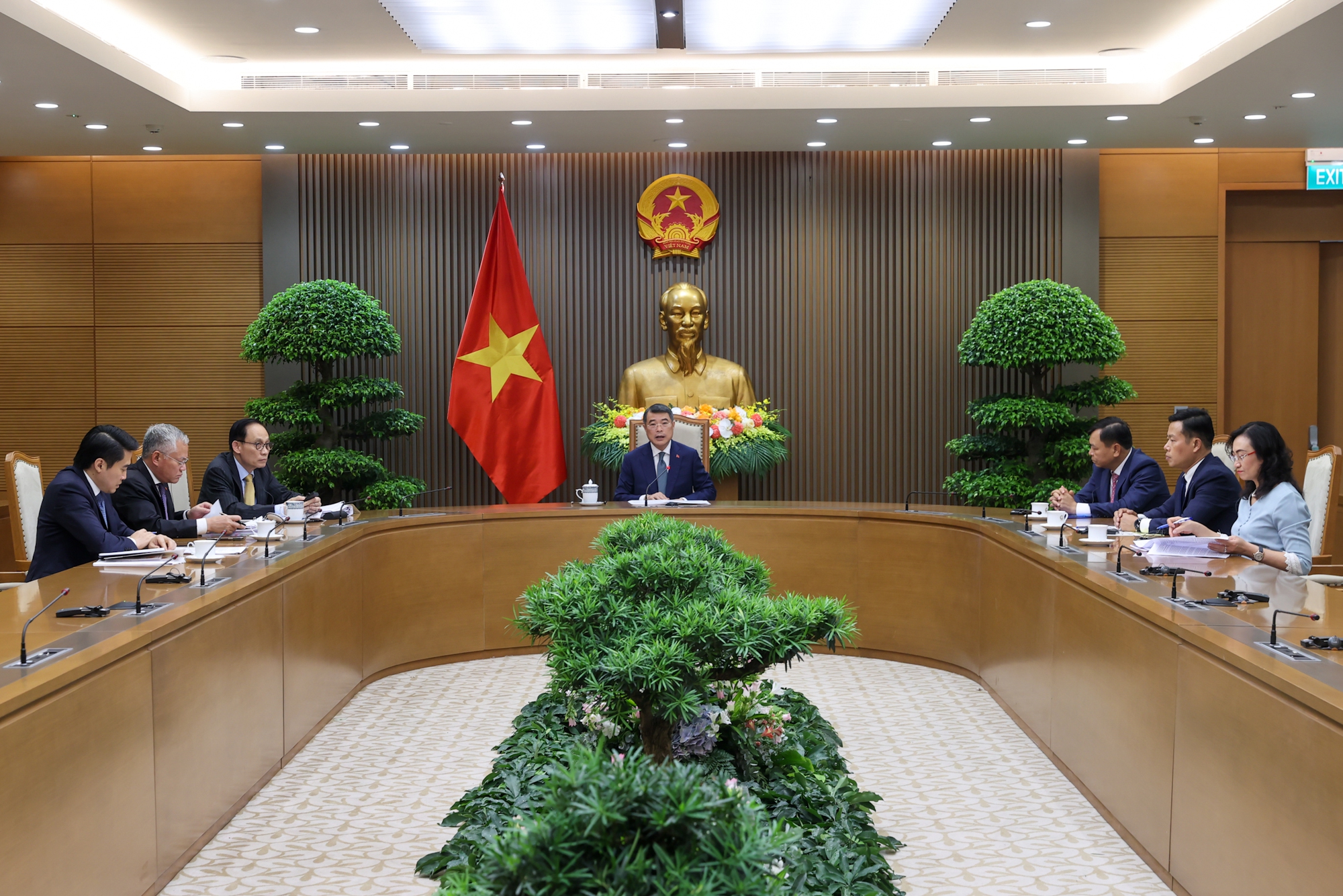 Thủ tướng Lê Minh Hưng điện đàm với Thủ tướng New Zealand- Ảnh 2. Thủ tướng Lê Minh Hưng điện đàm với Thủ tướng New Zealand- Ảnh 2.