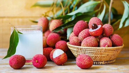 Loại tr&aacute;i c&acirc;y đặc trưng của m&ugrave;a h&egrave;, nhiều người m&ecirc; nhưng một số nh&oacute;m người n&ecirc;n hạn chế ăn - Ảnh 2.