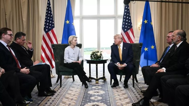EU đạt thỏa thuận về hiệp định thương mại với Mỹ khi ông Trump đe dọa áp thuế mới - Ảnh 1.