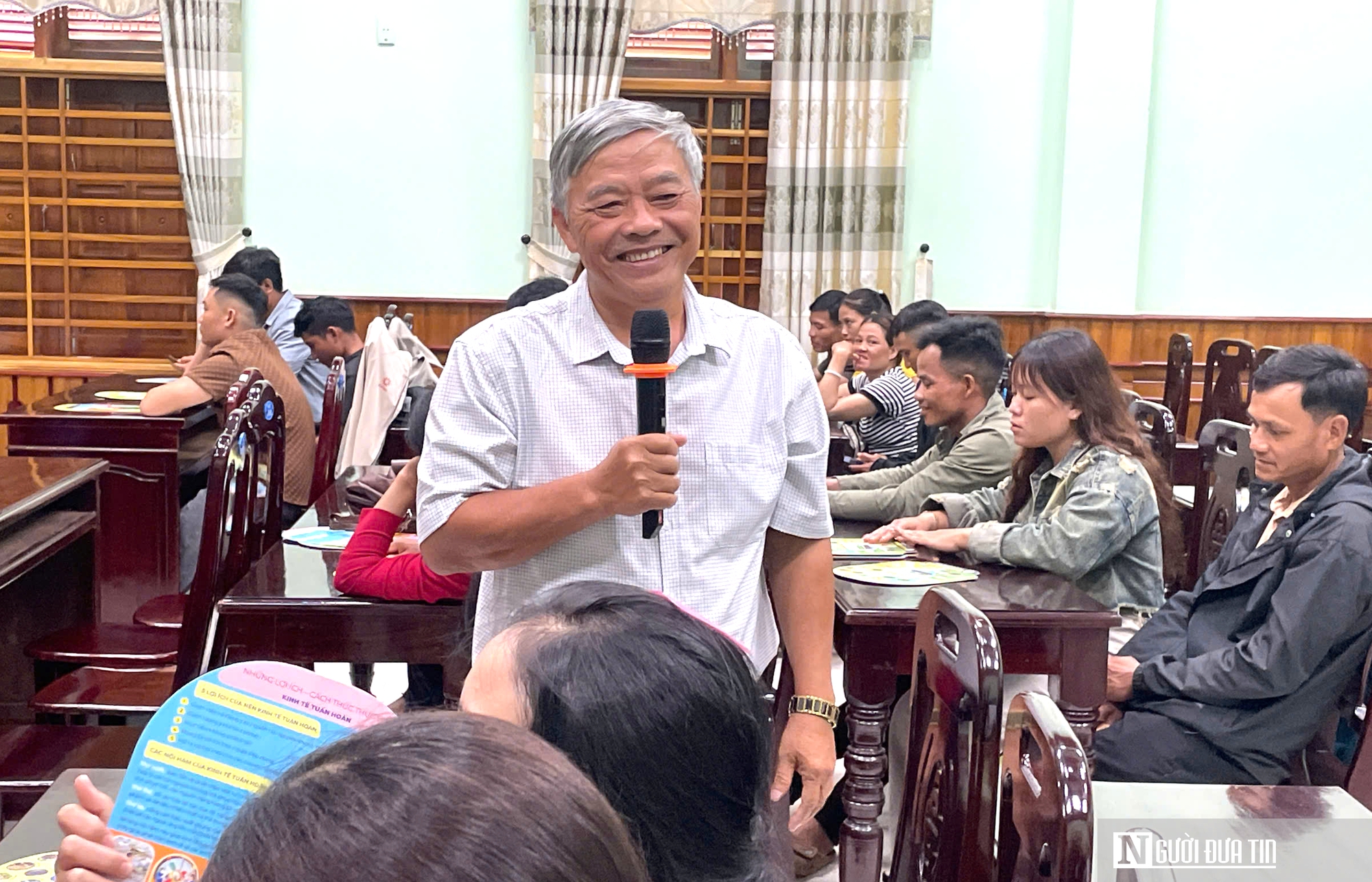 Giúp người dân vùng cao hiểu luật, tránh tranh chấp đất rừng, bạo lực gia đình- Ảnh 1. Giúp người dân vùng cao hiểu luật, tránh tranh chấp đất rừng, bạo lực gia đình- Ảnh 1.