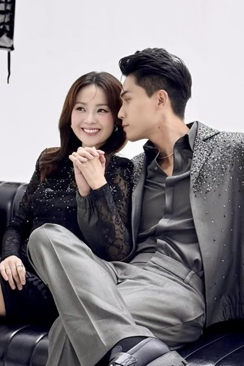 Cặp đôi hot nhất nhì Vbiz: Lộ bằng chứng hẹn hò vì hành động thân mật của nhà gái - Ảnh 5.