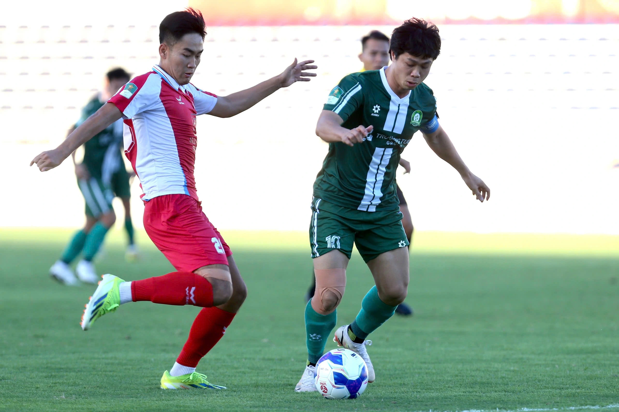 Công Phượng hóa người hùng, Trường Tươi Đồng Nai tiến sát vé lên V-League - Ảnh 2.