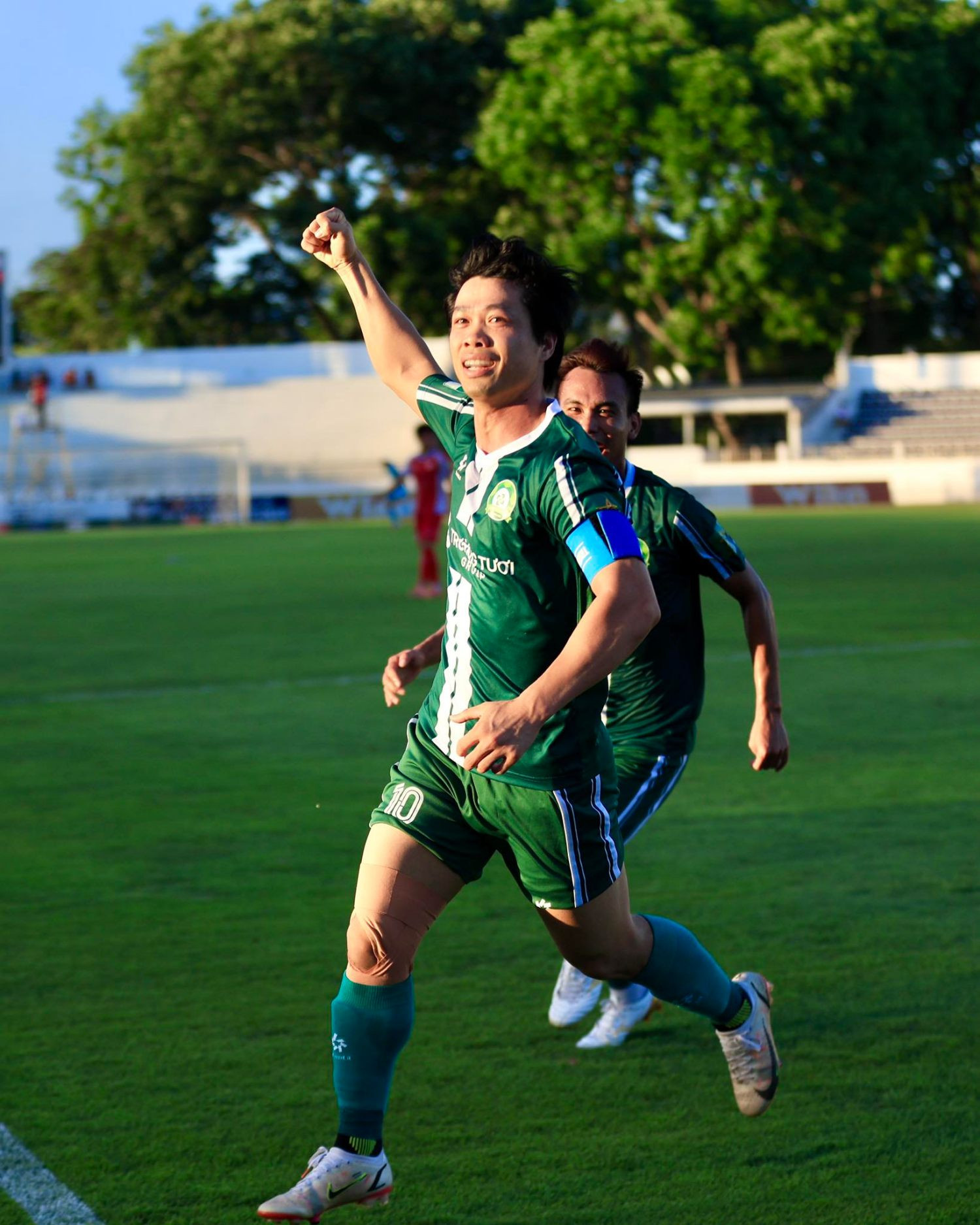 Công Phượng hóa người hùng, Trường Tươi Đồng Nai tiến sát vé lên V-League - Ảnh 3.