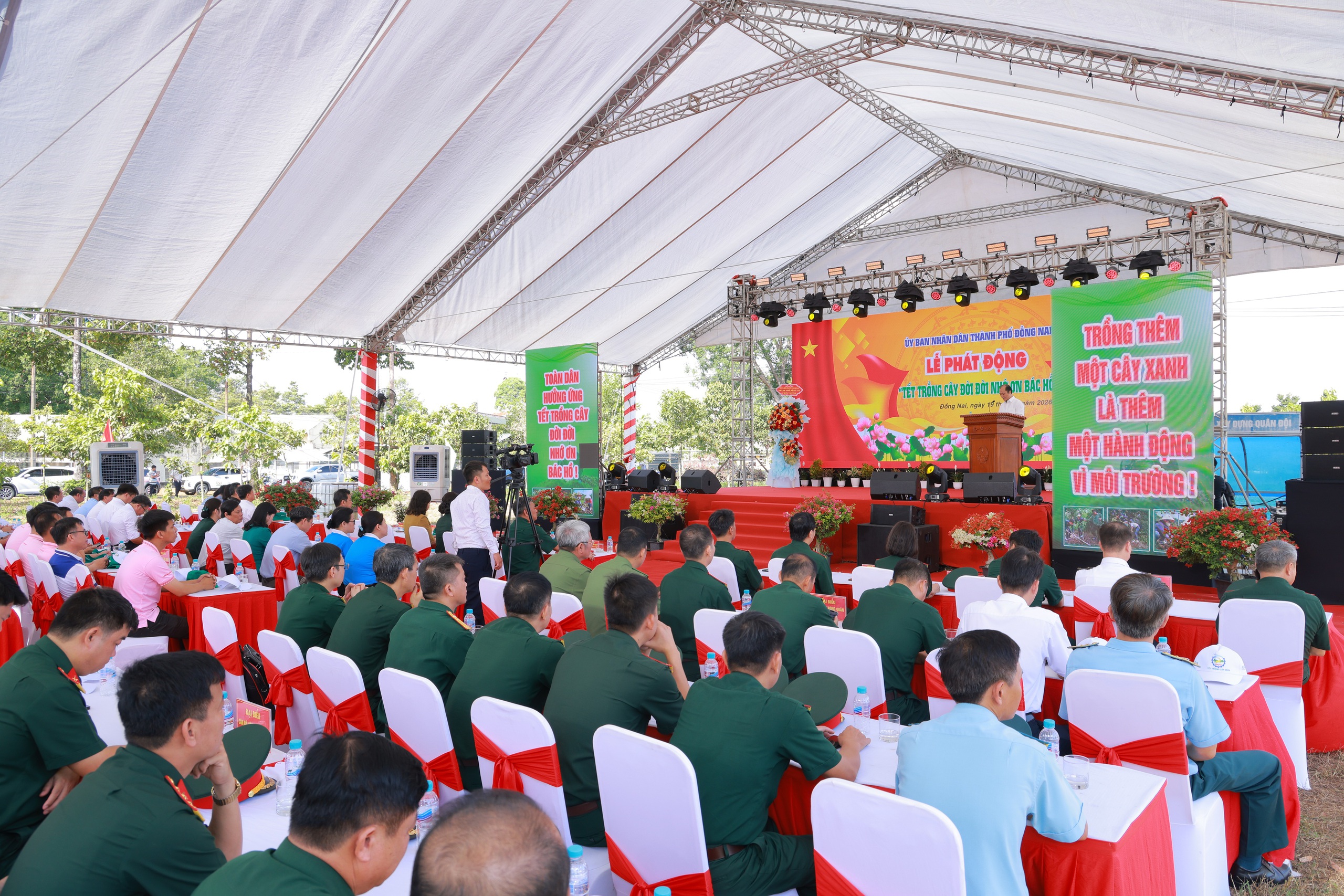 C.P. Việt Nam chung sức phát triển mảng xanh, nâng cao chất lượng sống cho cộng đồng - Ảnh 1.