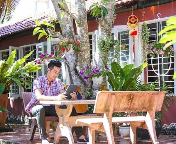 "So&aacute;i ca" U50 độc th&acirc;n đ&igrave;nh đ&aacute;m showbiz Việt, sở hữu cơ ngơi 3.000m2 - Ảnh 4.
