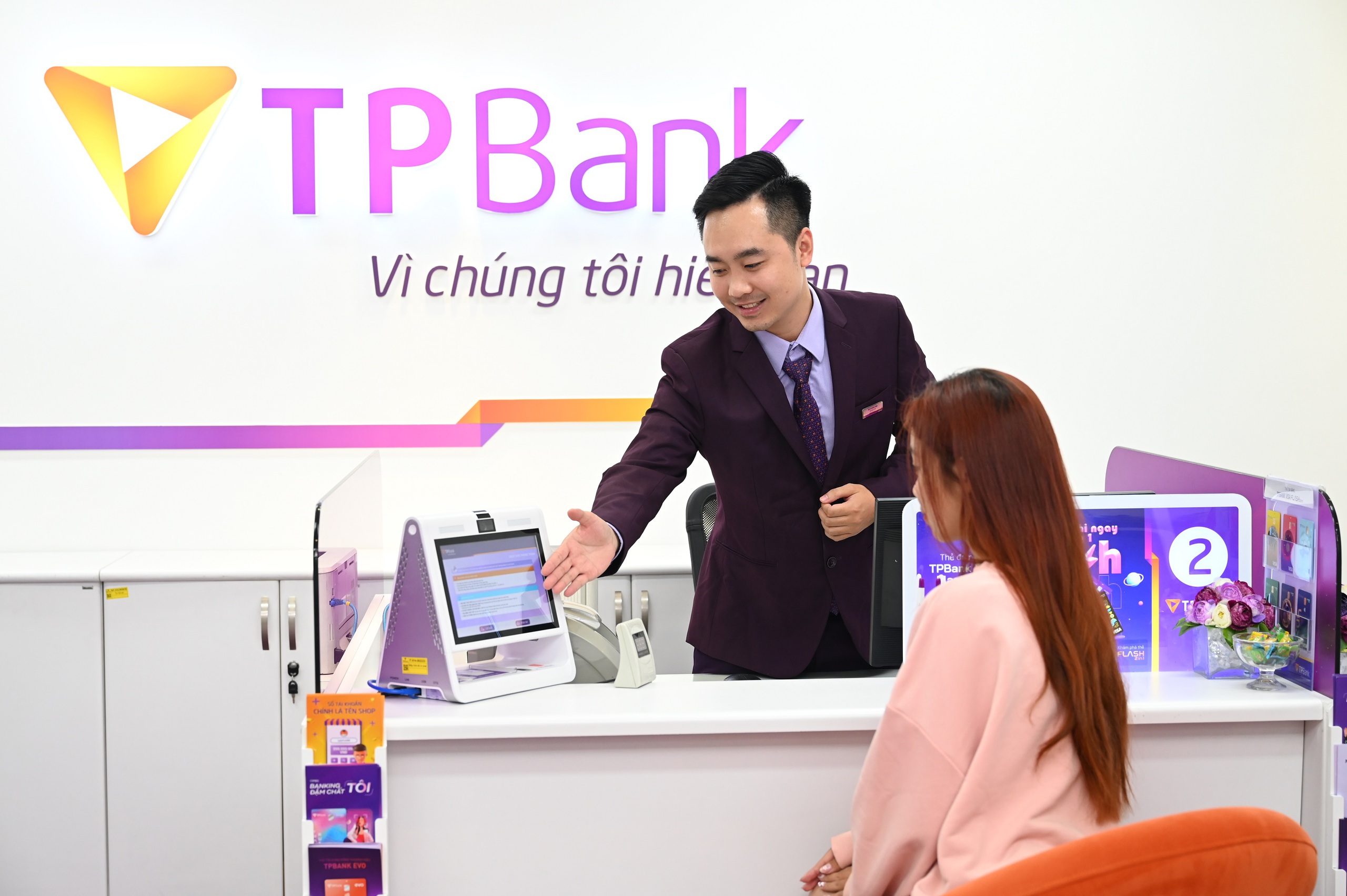 Vay vốn không cần ký tay: TPBank triển khai ký số qua VNeID cho khách hàng - Ảnh 1.