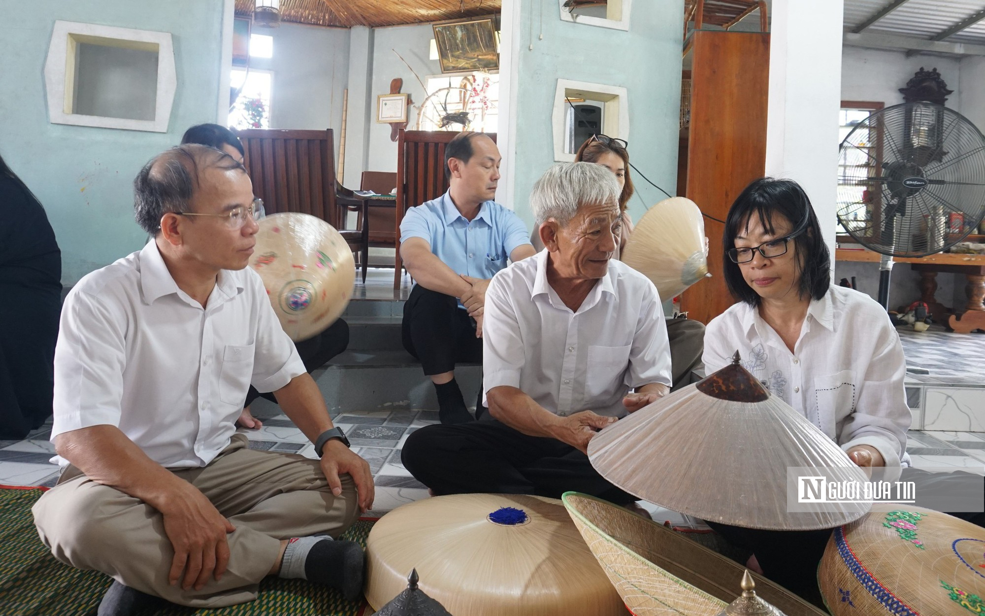 Hướng đi mới cho làng nghề nón ngựa 300 năm tuổi- Ảnh 7.