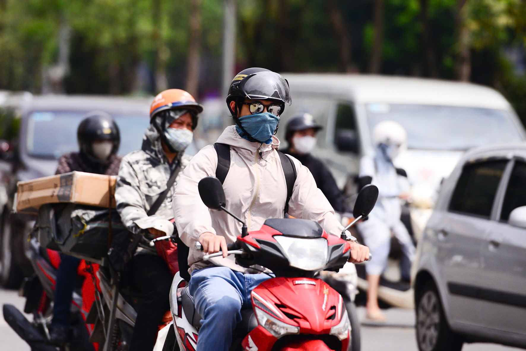 Dự báo thời tiết ngày 25/5: Miền Bắc đón nắng gay gắt, dự báo Hà Nội nóng 40 độ C - Ảnh 1.