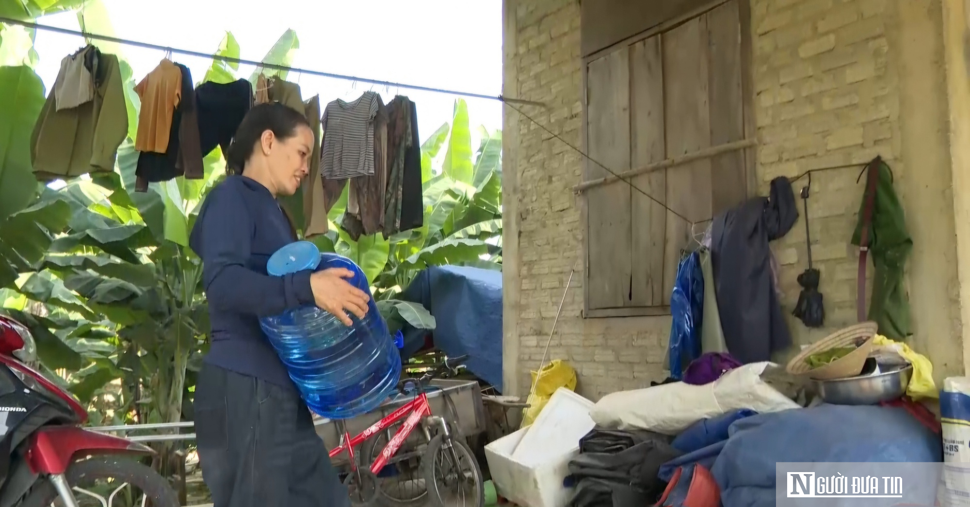 Nắng nóng cao điểm, hơn 10.000 hộ dân phải chật vật vì thiếu nước sạch- Ảnh 2.