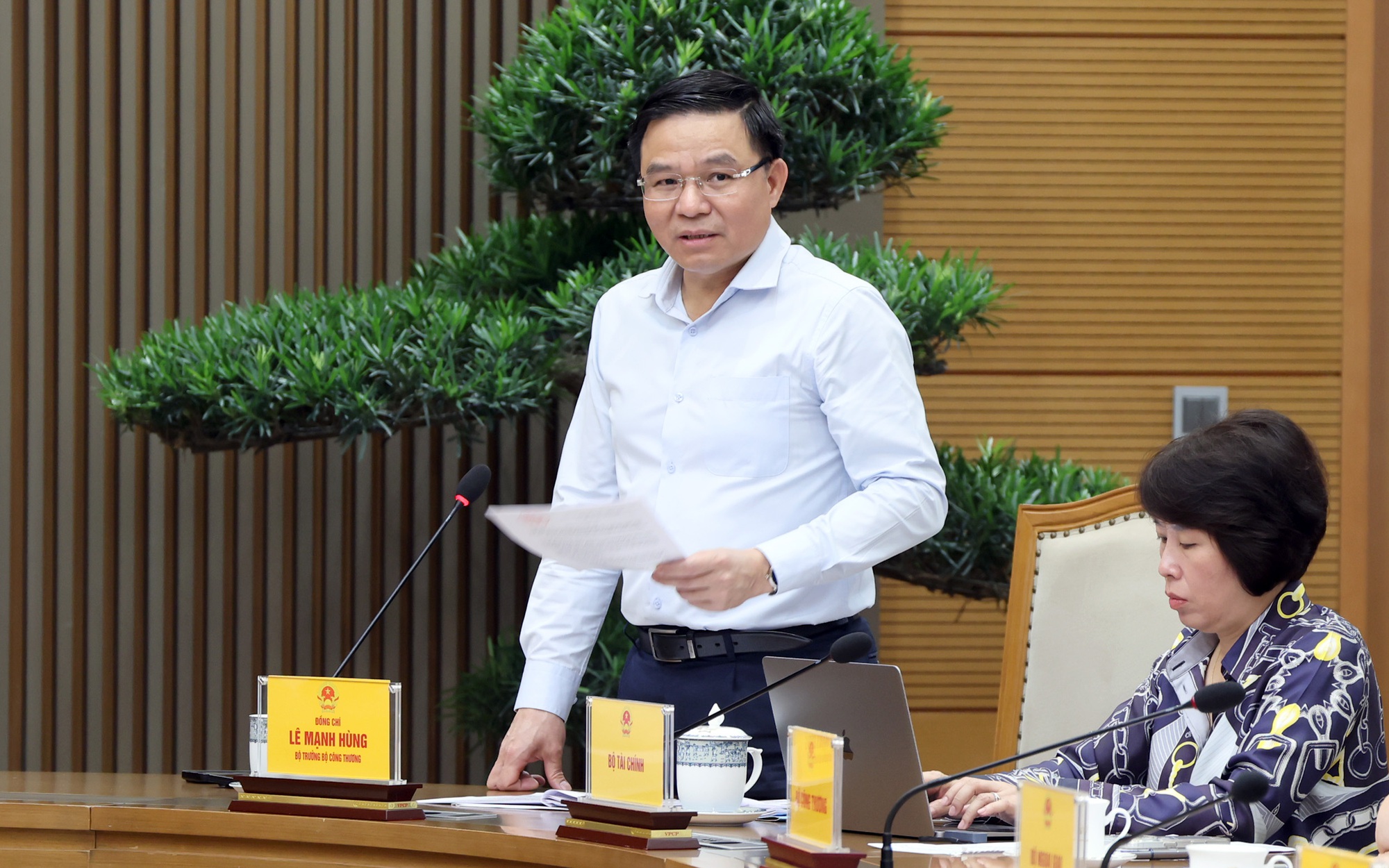 Ph&oacute; Thủ tướng Phạm Gia T&uacute;c: Kh&ocirc;ng để thiếu điện trong bất kỳ ho&agrave;n cảnh n&agrave;o - Ảnh 1.