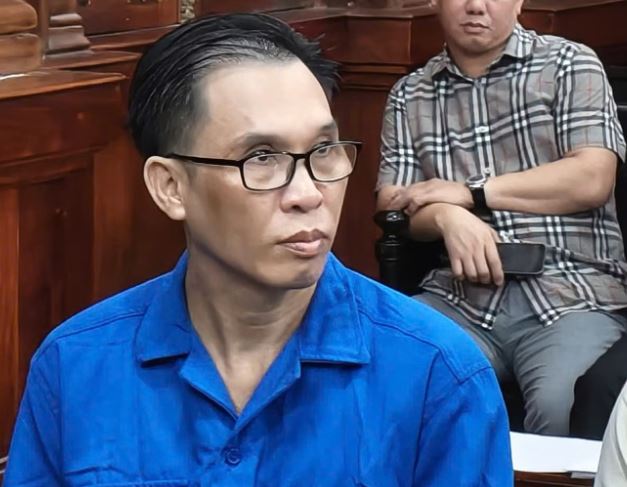 Gia đình đại gia Đinh Trường Chinh: Anh trai vướng vòng lao lý, chị gái bị truy nã - Ảnh 1.