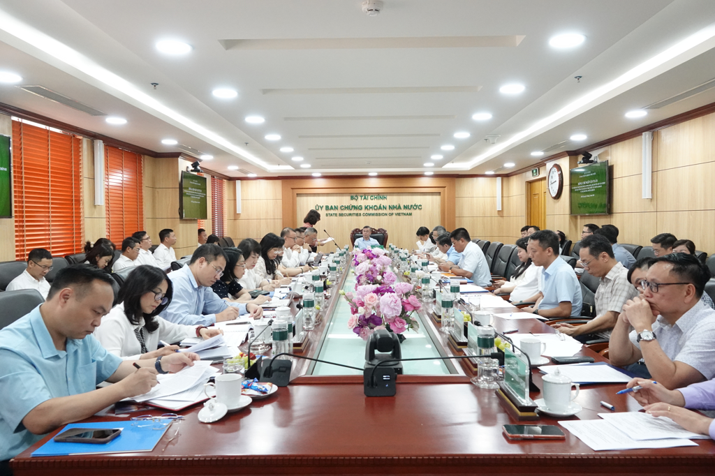 Bộ Tài chính: Khoảng 3.300 công ty cổ phần có tiềm năng tham gia thị trường chứng khoán - Ảnh 1.