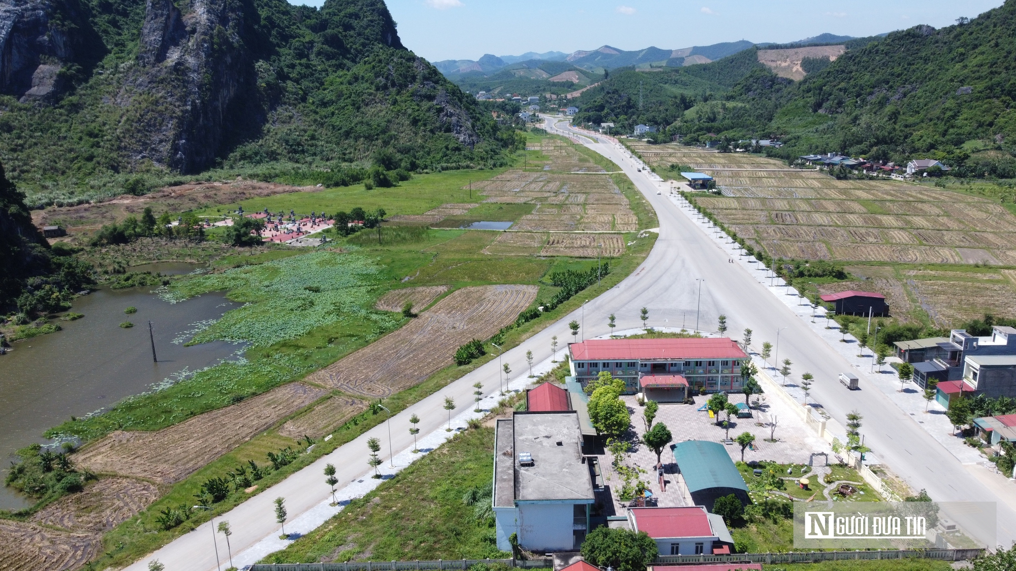 V&igrave; sao tuyến đường 2,7km, 348 tỷ đồng kết nối du lịch Bến En chưa ho&agrave;n th&agrave;nh sau 4 năm?   - Ảnh 1.