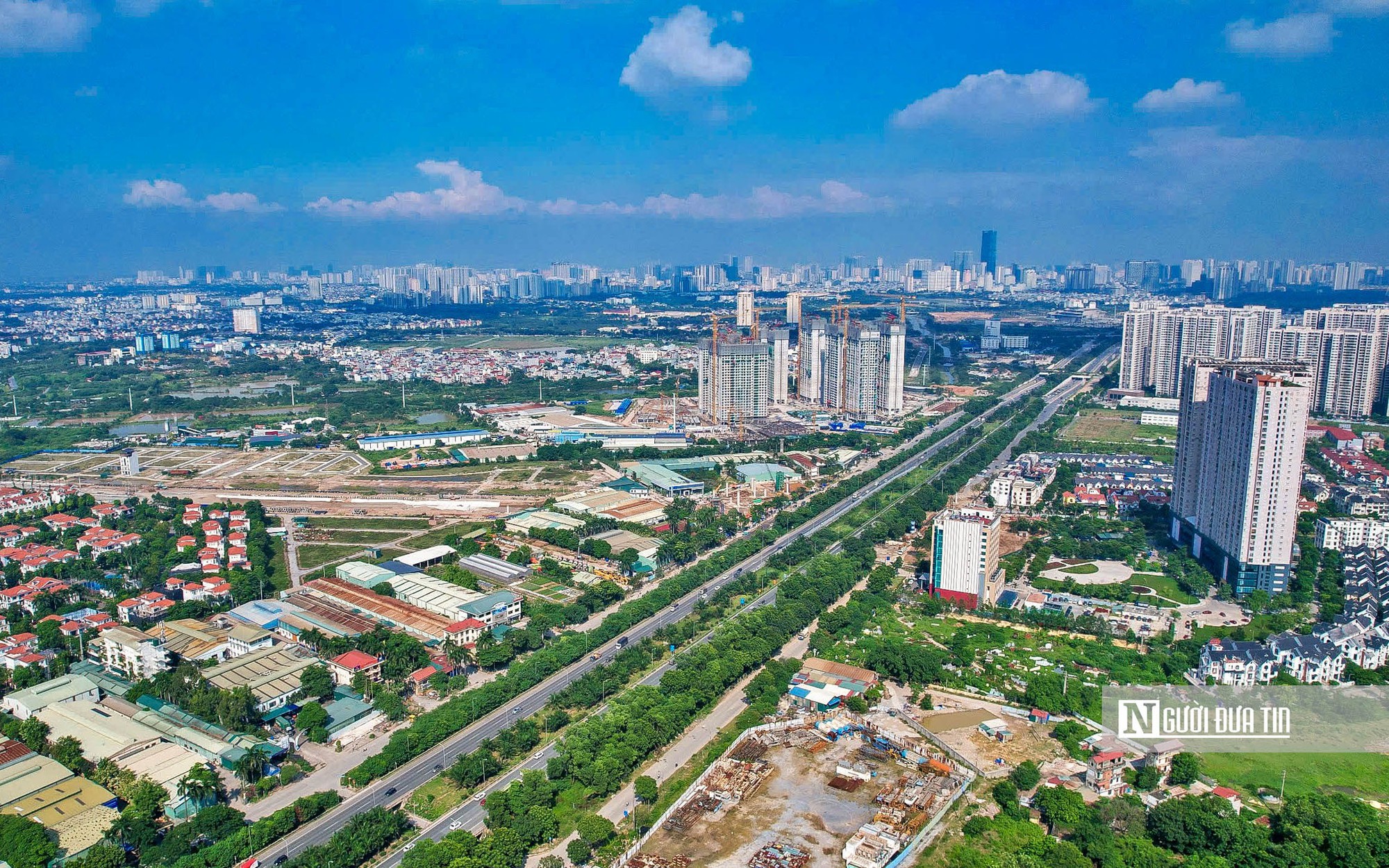 Dòng tiền kẹt, thị trường bất động sản chững lại vì lãi suất cao