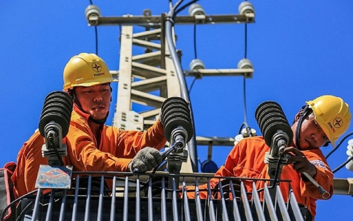 Tiêu thụ điện tiếp tục phá kỷ lục, miền Bắc chiếm hơn nửa sản lượng cả nước- Ảnh 1. Tiêu thụ điện tiếp tục phá kỷ lục, miền Bắc chiếm hơn nửa sản lượng cả nước- Ảnh 1.